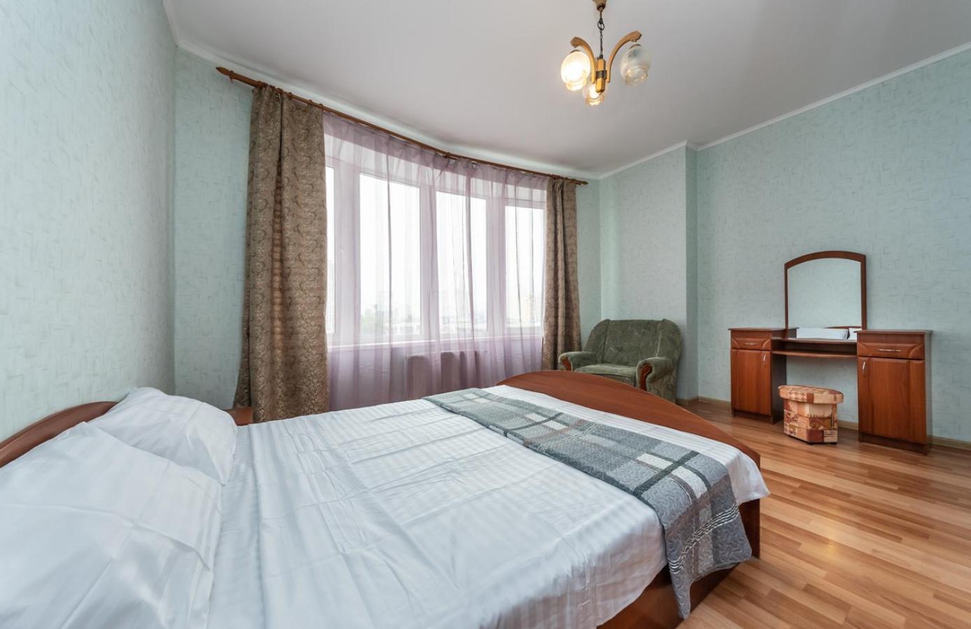 Комфортная Квартира На Метро Осокорки Kijów Zewnętrze zdjęcie